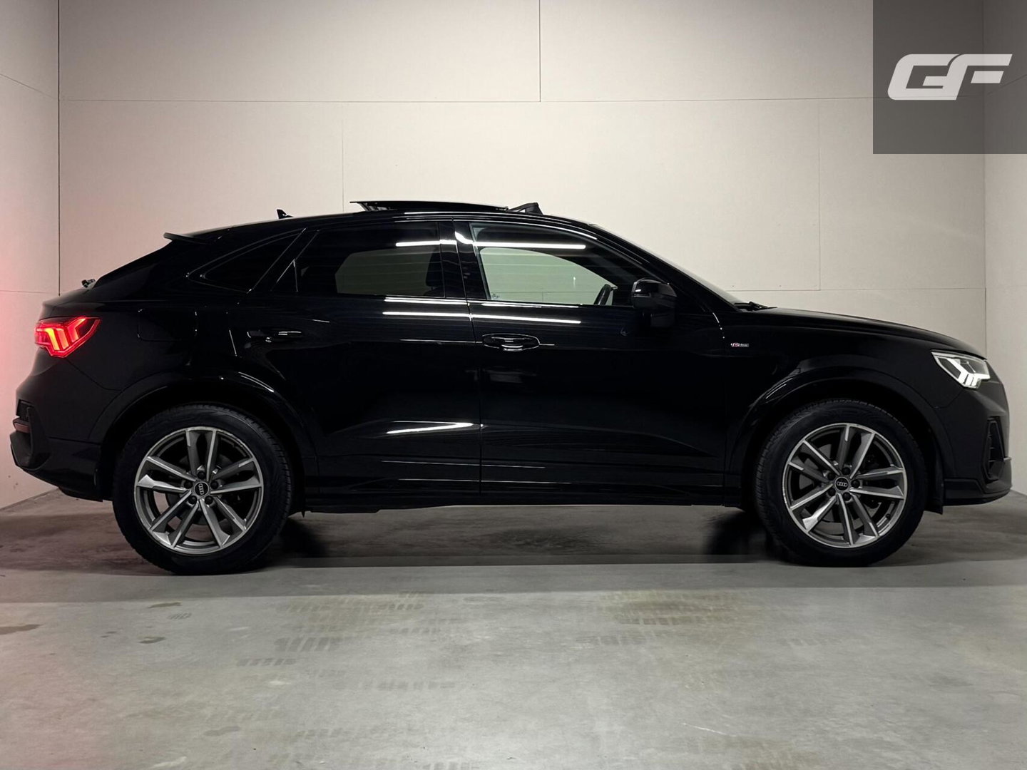Audi Q3 Sportback 45 TFSIe S-Line Pano Leer Sfeer 360° CarPlay