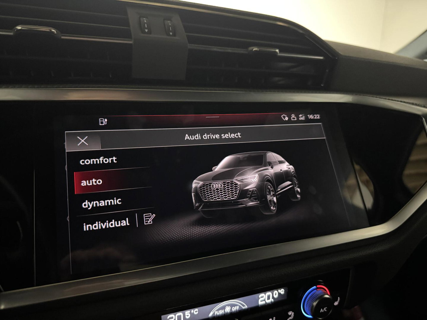 Audi Q3 Sportback 45 TFSIe S-Line Pano Leer Sfeer 360° CarPlay