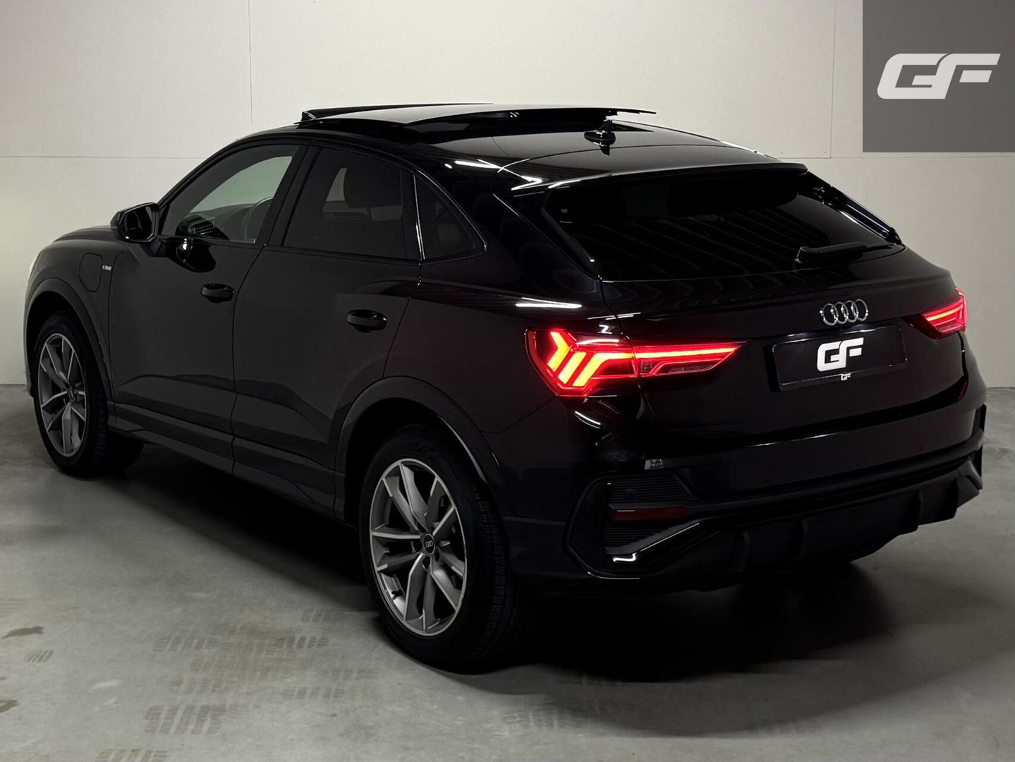 Audi Q3 Sportback 45 TFSIe S-Line Pano Leer Sfeer 360° CarPlay