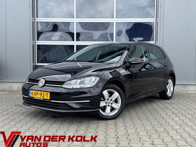 Volkswagen Golf - 1.0 TSI Comfortline Business | LED | Climate | Stoelverwarming | Lichtmetaal | Sensoren