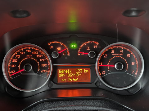 Fiat Doblò 1.3 MJ L1 | Marge! | Trekhaak | Navigatie | Airconditioning | Cruise Control | Bluetooth | DAB | Multifunctioneel Stuurwiel | Elektrische Spiegels | Elektrische Ramen |