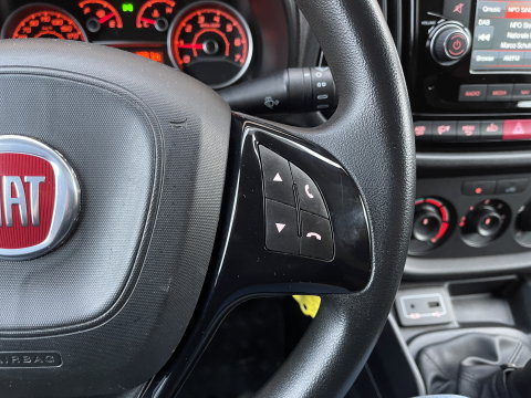 Fiat Doblò 1.3 MJ L1 | Marge! | Trekhaak | Navigatie | Airconditioning | Cruise Control | Bluetooth | DAB | Multifunctioneel Stuurwiel | Elektrische Spiegels | Elektrische Ramen |