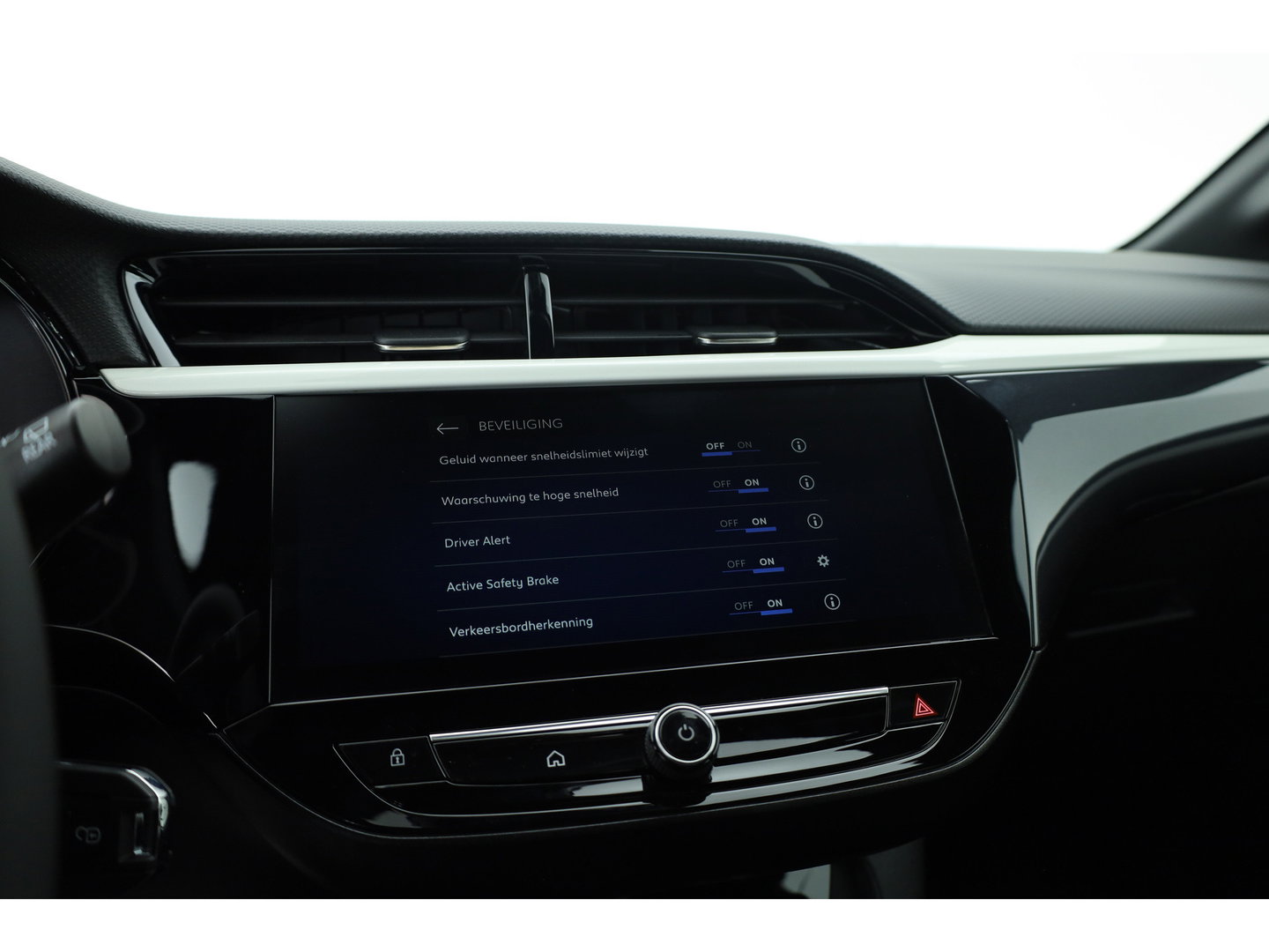 Opel Corsa 1.2 Turbo Hybrid GS 110pk! | Digi. Dashboard | Apple CarPlay | Stoel- Stuurverw. | Camera | Cruise Ctrl. | LED