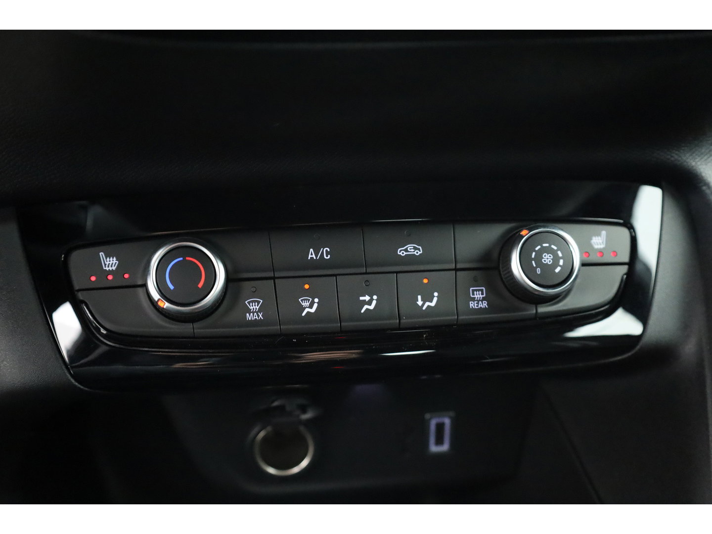 Opel Corsa 1.2 Turbo Hybrid GS 110pk! | Digi. Dashboard | Apple CarPlay | Stoel- Stuurverw. | Camera | Cruise Ctrl. | LED