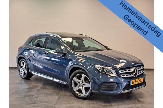 Mercedes-Benz GLA - 180 Business Solution AMG Panoramadak Clima Cruise Navigatie camera 18"LM * Hemelvaartsdag geopend van 12:00 tot 17:00u *