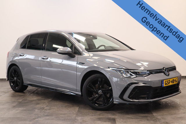 Volkswagen Golf - 1.5 eTSI R-Line Business Full-led Navigatie Adaptive-Cruise * Hemelvaartsdag geopend van 12:00 tot 17:00u *