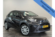 Toyota Aygo - X 1.0 VVT-i S-CVT Play * Hemelvaartsdag geopend van 12:00 tot 17:00u *
