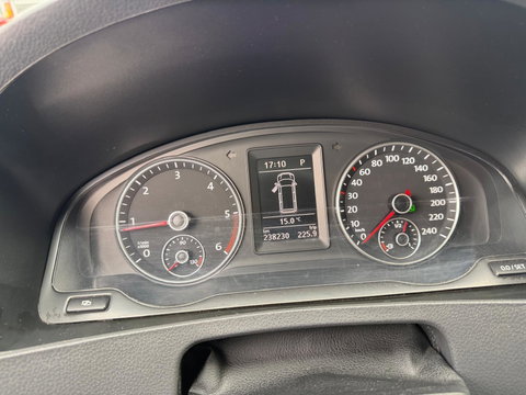 Volkswagen Transporter 2.0 TDI L2H1 DC Automaat Leer Zwart