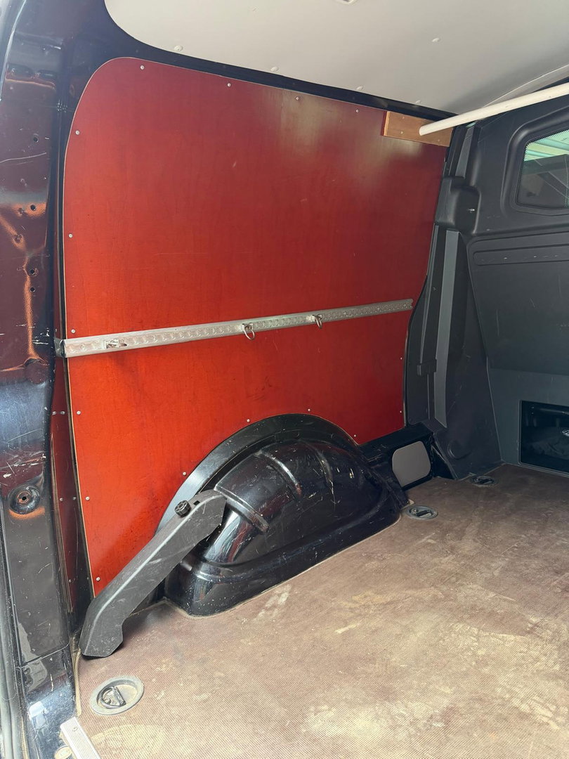 Volkswagen Transporter 2.0 TDI L2H1 DC Automaat Leer Zwart
