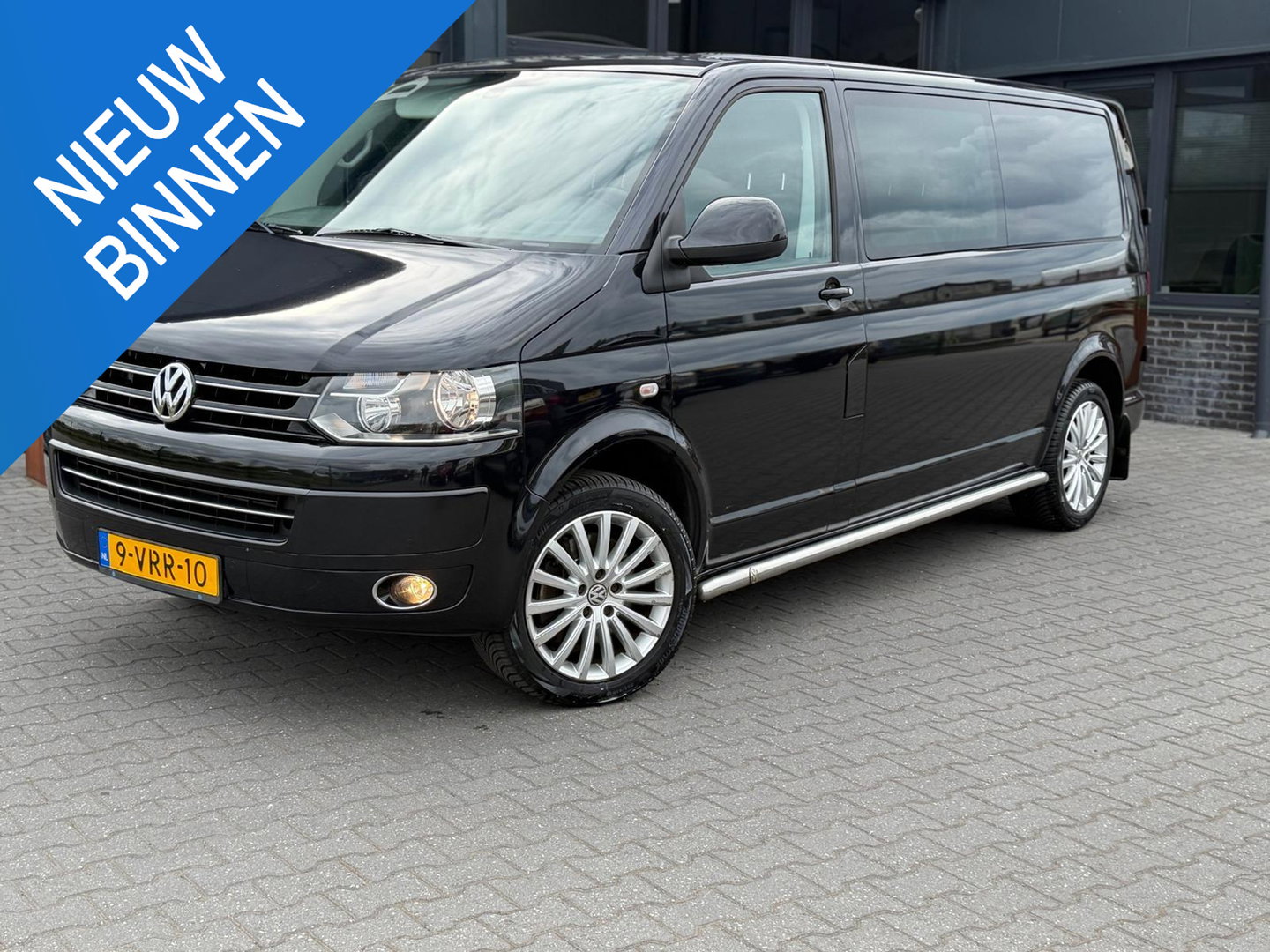 Volkswagen Transporter 2.0 TDI L2H1 DC Automaat Leer Zwart