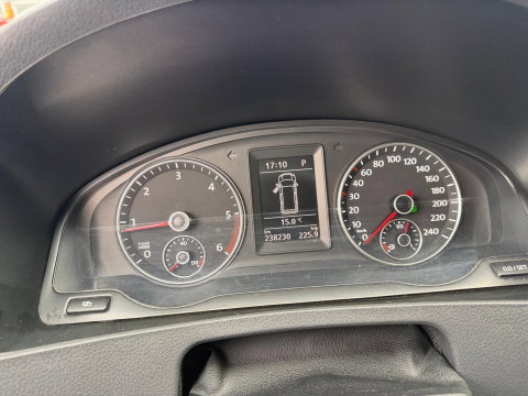 Volkswagen Transporter 2.0 TDI L2H1 DC Automaat Leer Zwart