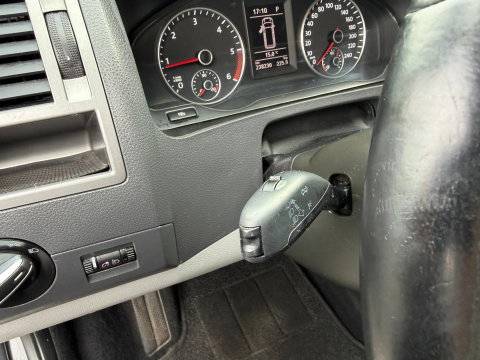 Volkswagen Transporter 2.0 TDI L2H1 DC Automaat Leer Zwart