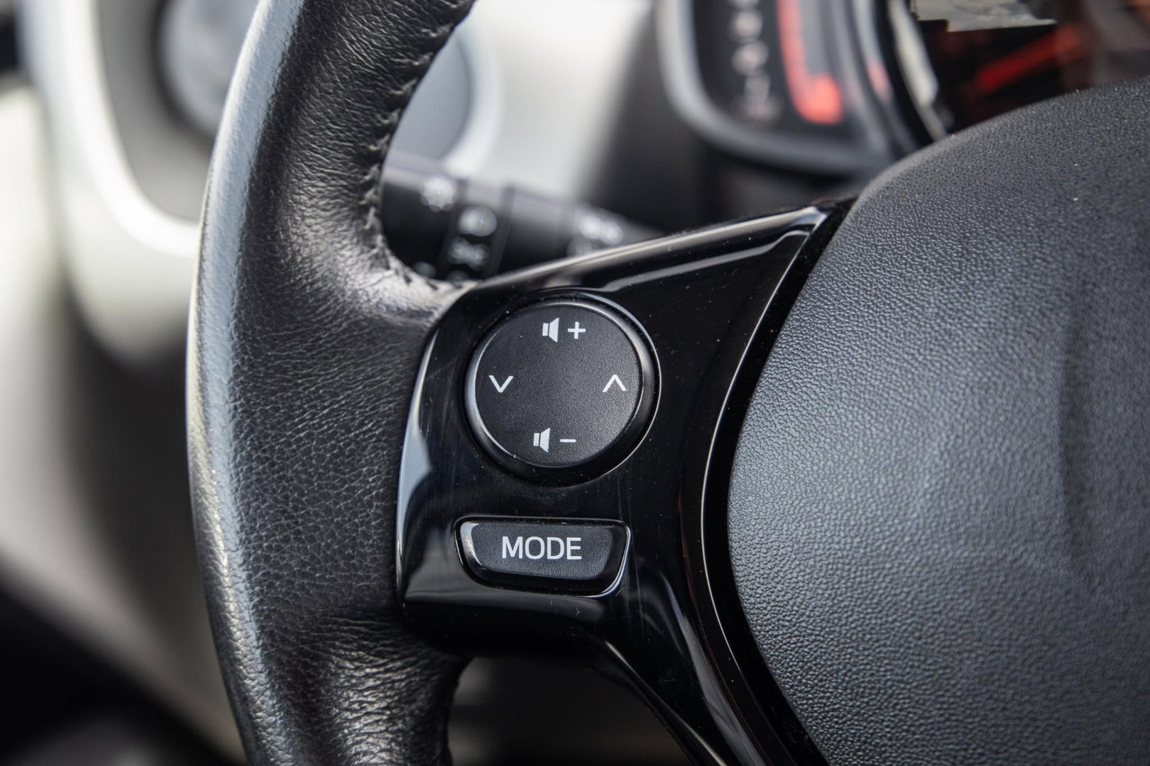 Citroën C1 1.0 e-VTi Airscape Shine CABRIO / AIRCO / N.A.P / CAMERA / CRUISE CONTROLE