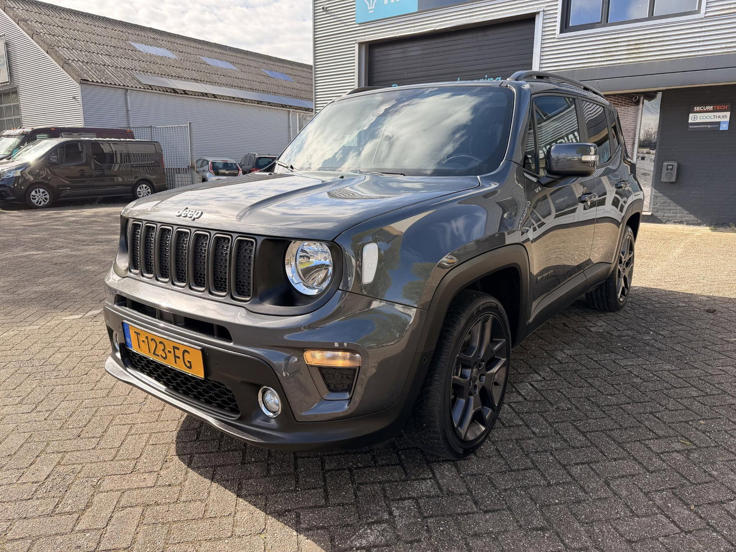 Jeep Renegade 4xe 240 Plug-in Hybrid Electric Limited Plug-in l Leder l trekhaak l keyless l Full Options