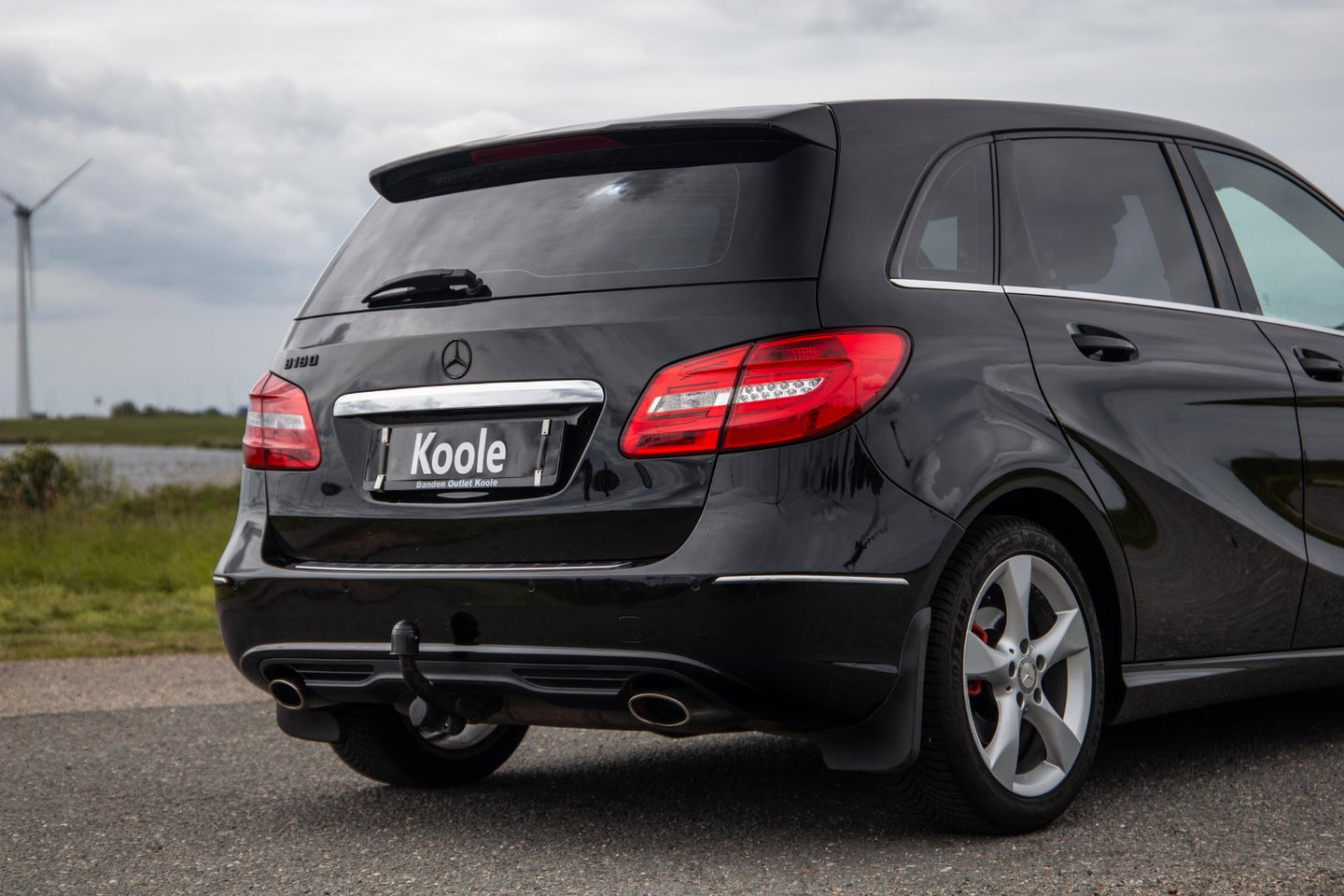 Mercedes-Benz B-Klasse 180 Ambition AUTOMAAT / CRUISE CONTROLE / NAVI / TREKHAAK / LEER