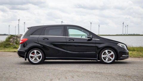 Mercedes-Benz B-Klasse 180 Ambition AUTOMAAT / CRUISE CONTROLE / NAVI / TREKHAAK / LEER