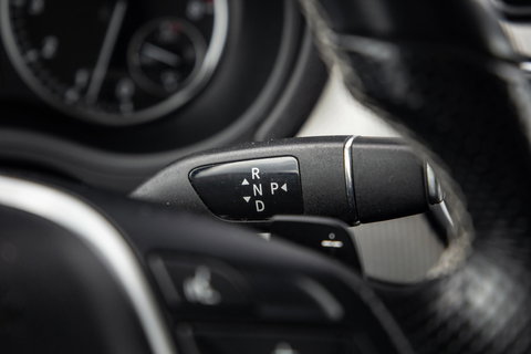 Mercedes-Benz B-Klasse 180 Ambition AUTOMAAT / CRUISE CONTROLE / NAVI / TREKHAAK / LEER