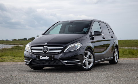 Mercedes-Benz B-Klasse 180 Ambition AUTOMAAT / CRUISE CONTROLE / NAVI / TREKHAAK / LEER