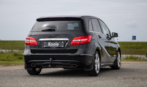Mercedes-Benz B-Klasse 180 Ambition AUTOMAAT / CRUISE CONTROLE / NAVI / TREKHAAK / LEER