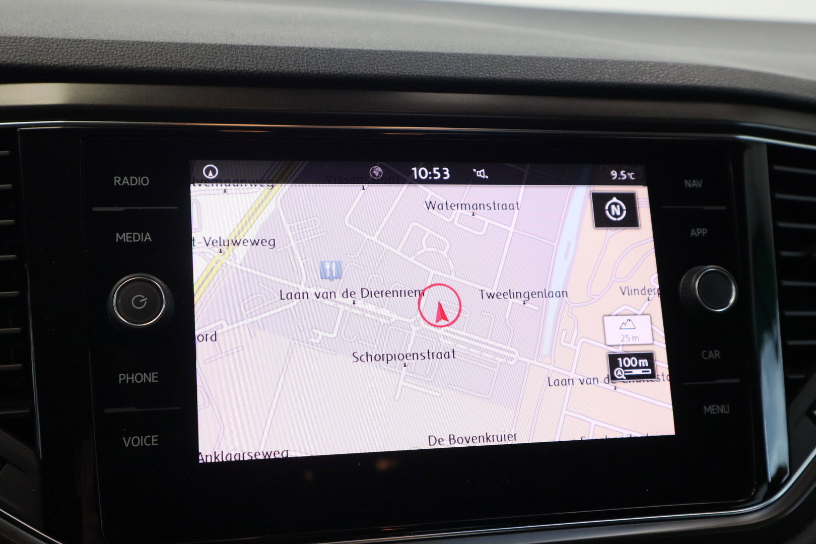 Volkswagen T-Roc 1.0 TSI Style PDC Camera ACC Navi 24 Maanden garantie* (Vraag naar de voorwaarden)