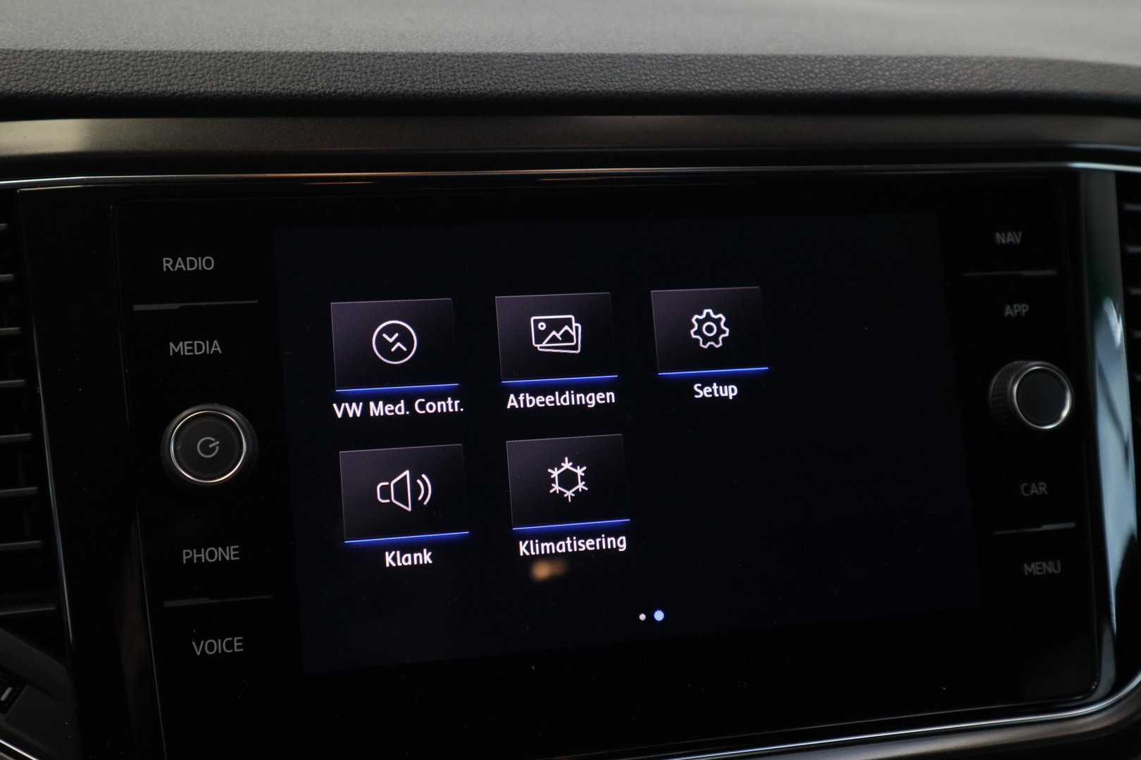 Volkswagen T-Roc 1.0 TSI Style PDC Camera ACC Navi 24 Maanden garantie* (Vraag naar de voorwaarden)