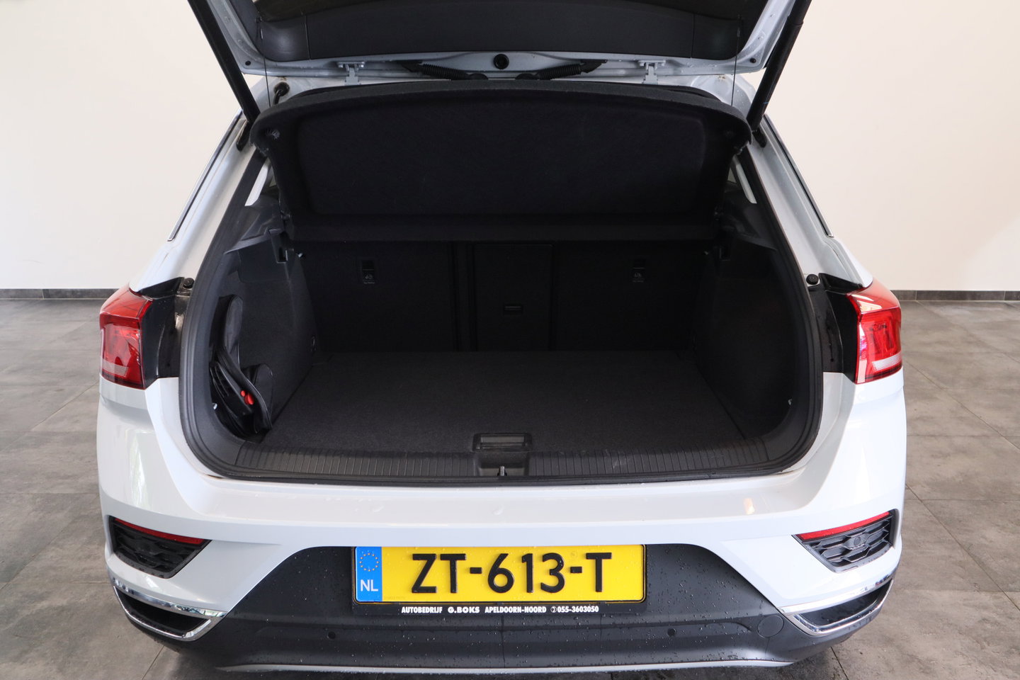 Volkswagen T-Roc 1.0 TSI Style PDC Camera ACC Navi 24 Maanden garantie* (Vraag naar de voorwaarden)
