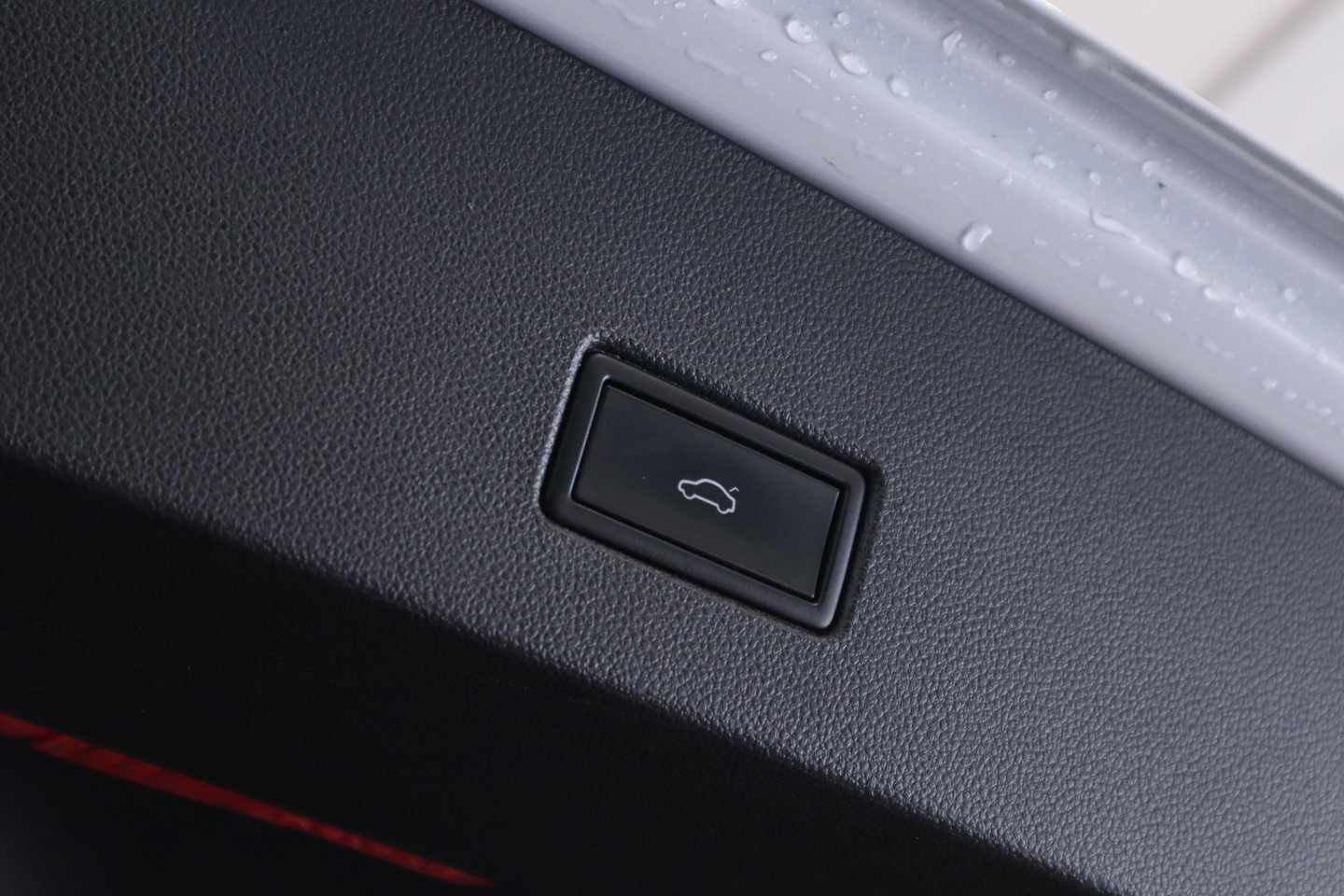 Volkswagen T-Roc 1.0 TSI Style PDC Camera ACC Navi 24 Maanden garantie* (Vraag naar de voorwaarden)