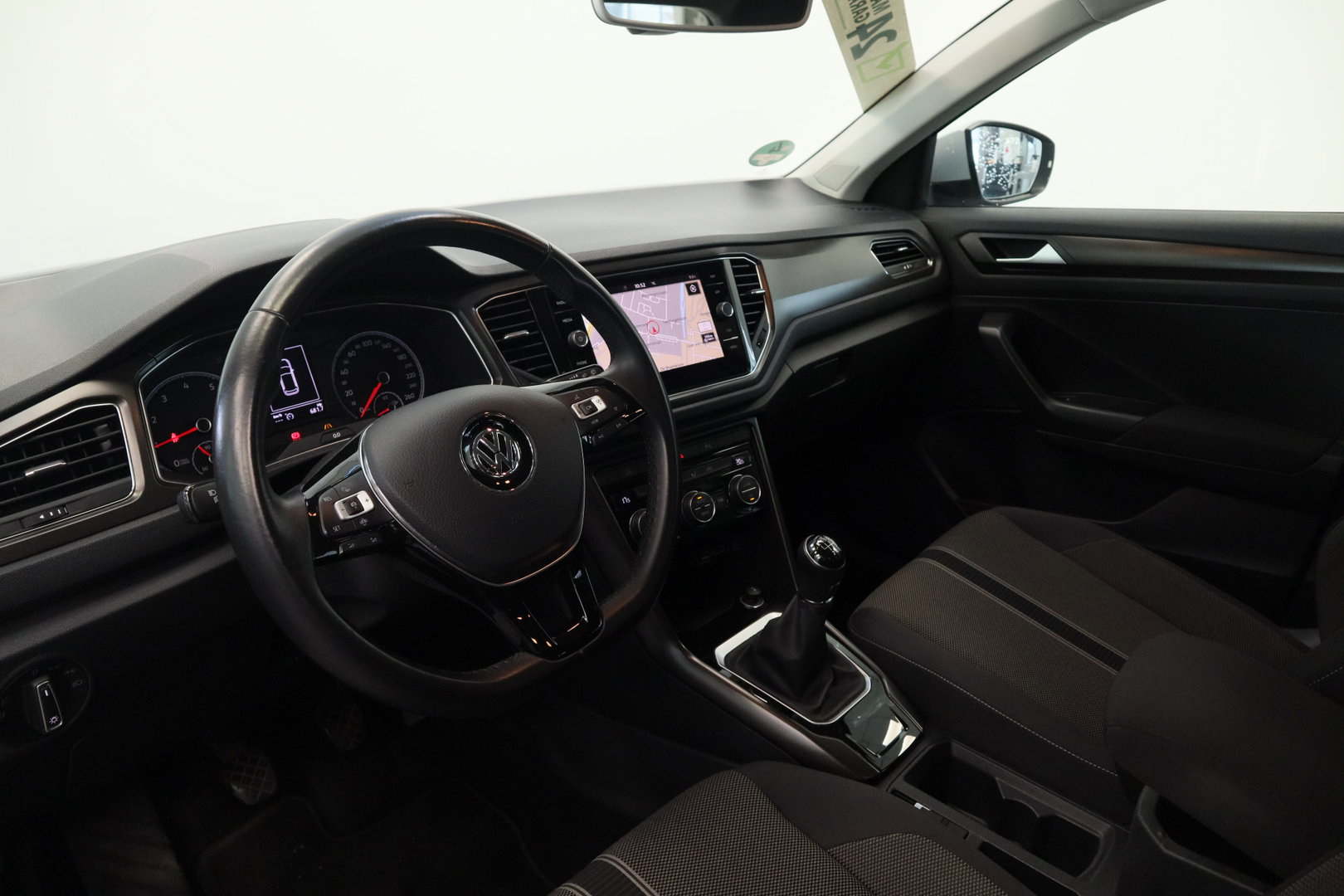 Volkswagen T-Roc 1.0 TSI Style PDC Camera ACC Navi 24 Maanden garantie* (Vraag naar de voorwaarden)