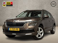 Škoda Kamiq - 1.0 TSI Sport Automaat (APPLE CARPLAY, GROOT NAVI, CLIMATE, STOELVERWARMING, SPORTSTOELEN, PARKEERSENSOREN, GETINT GLAS, NIEUWSTAAT)