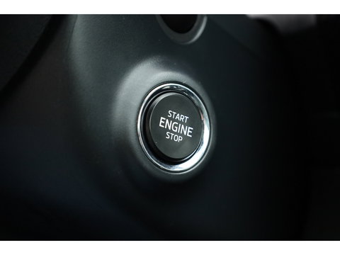 Škoda Kodiaq 1.5 TSI Sportline Business DSG | Adapt. Cruise | Pano | Apple CarPlay | Stoelverw. Voor + Achter | Camera | Memory