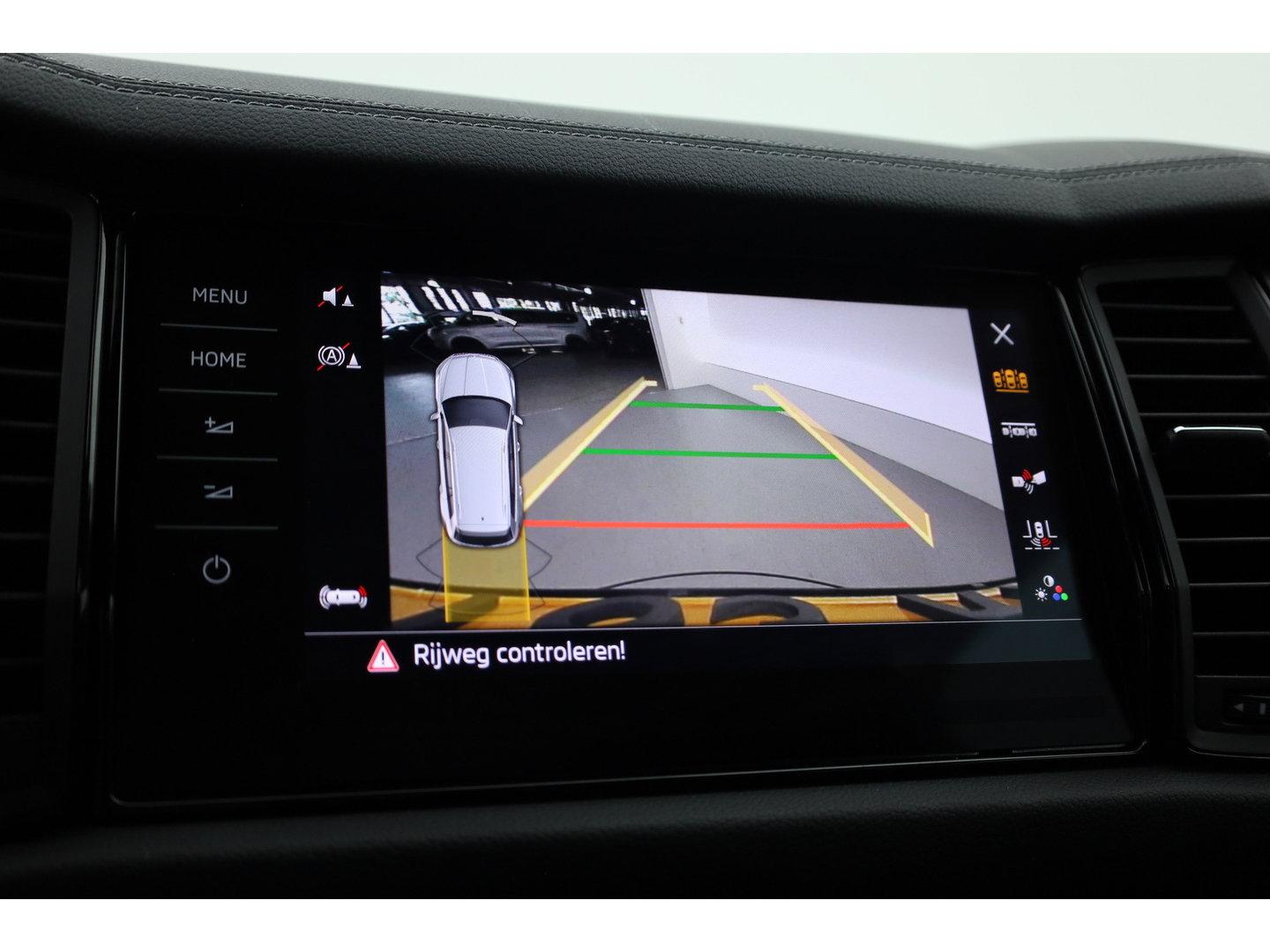 Škoda Kodiaq 1.5 TSI Sportline Business DSG | Adapt. Cruise | Pano | Apple CarPlay | Stoelverw. Voor + Achter | Camera | Memory