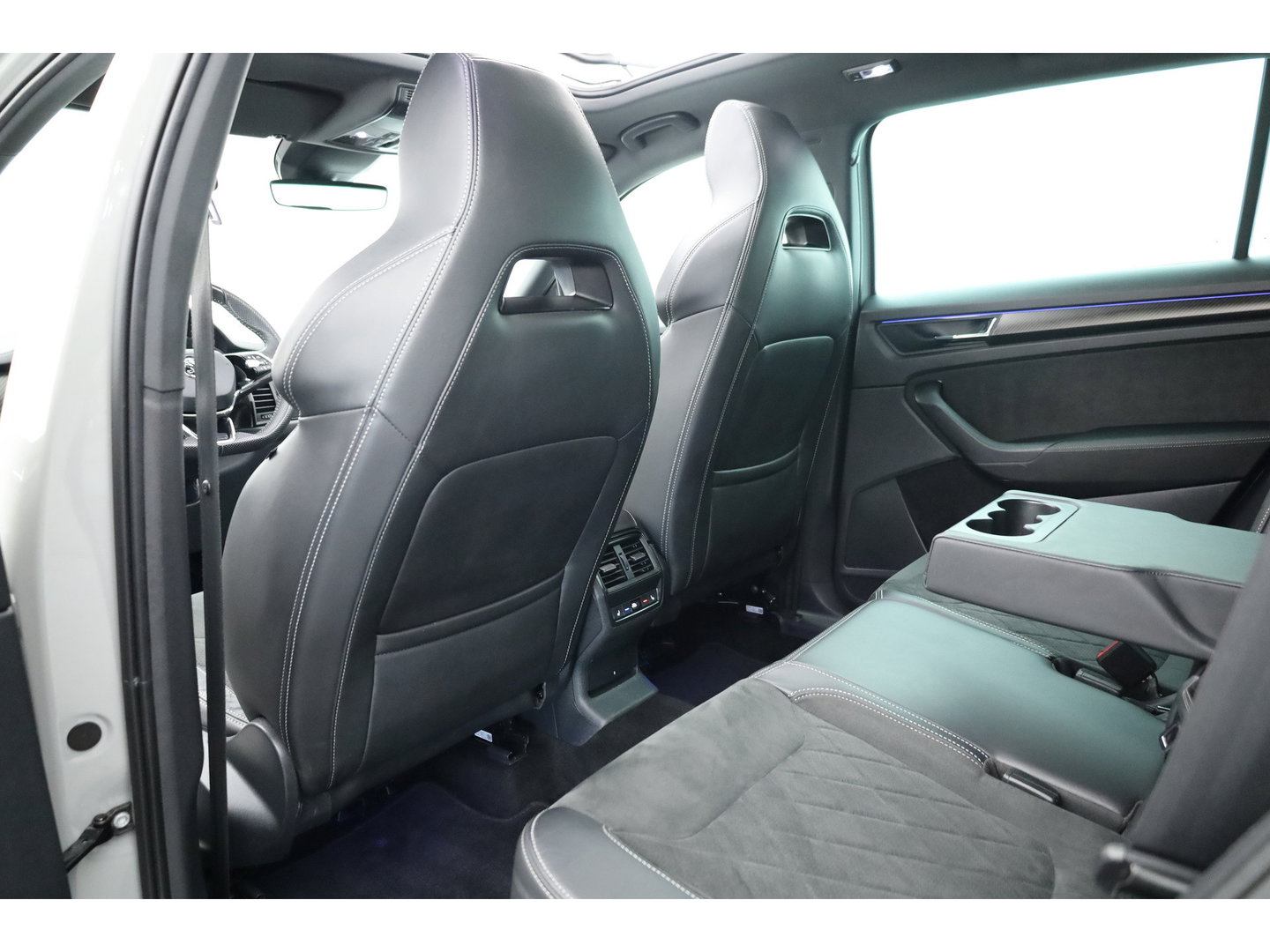 Škoda Kodiaq 1.5 TSI Sportline Business DSG | Adapt. Cruise | Pano | Apple CarPlay | Stoelverw. Voor + Achter | Camera | Memory