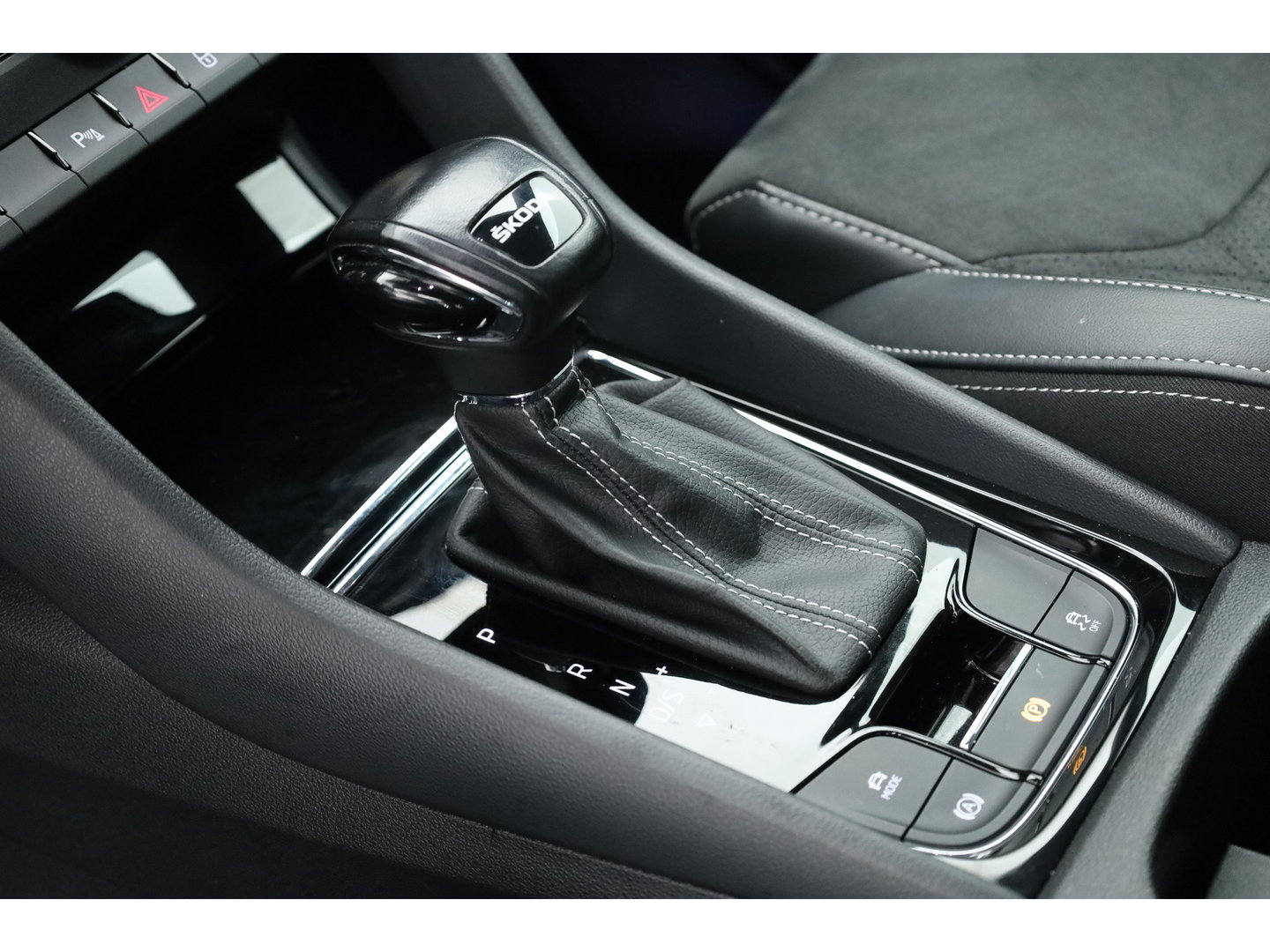 Škoda Kodiaq 1.5 TSI Sportline Business DSG | Adapt. Cruise | Pano | Apple CarPlay | Stoelverw. Voor + Achter | Camera | Memory