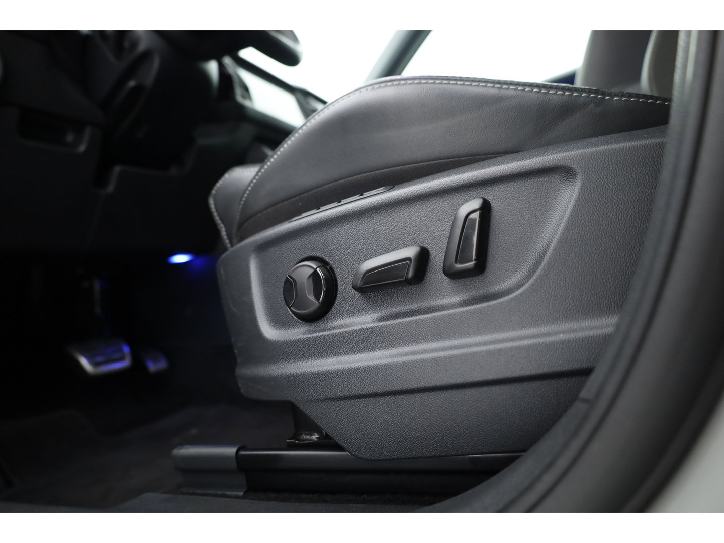 Škoda Kodiaq 1.5 TSI Sportline Business DSG | Adapt. Cruise | Pano | Apple CarPlay | Stoelverw. Voor + Achter | Camera | Memory