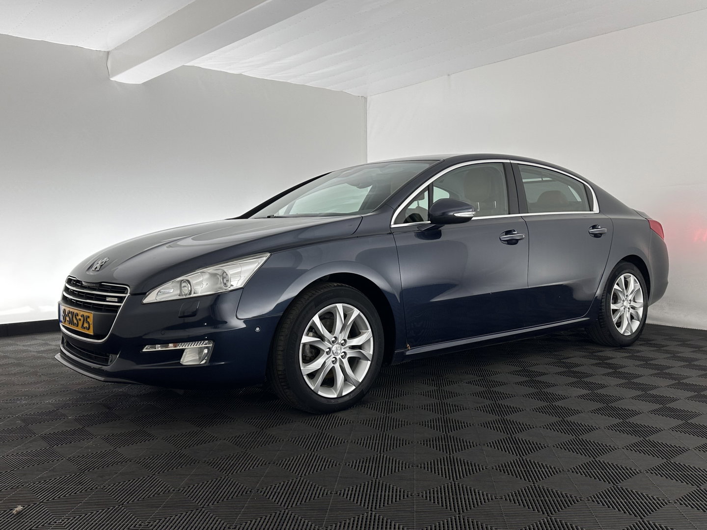 Peugeot 508 2.0 HDi Blue Lease Premium Hybrid4 (INCL-BTW) Aut. LEATHER | XENON | KEYLESS | COMFORT-SEATS | SHIFT-PADDLES | NAVI-FULLMAP | ECC | PDC | HEAD-UP | CRUISE | 17''ALU*