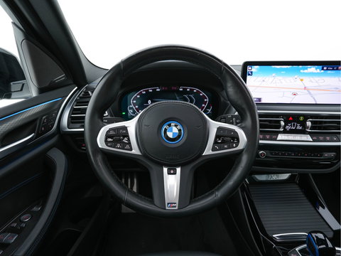 BMW iX3 High Executive 80 kWh Facelift [ 3-Fase-11kW) ] {SOH-100%} (INCL-BTW) Aut. *PANO | LEATHER | ADAPTIVE-CRUISE | FULL-LED | HARMAN/KARDON | TOPVIEW | MEMORY-PACK | BLINDSPOT | DIGI-COCKPIT | HEATED-COMFORTSEATS | DAB+ | NAVI-FULLMAP | HEAD-UP | 20''ALU