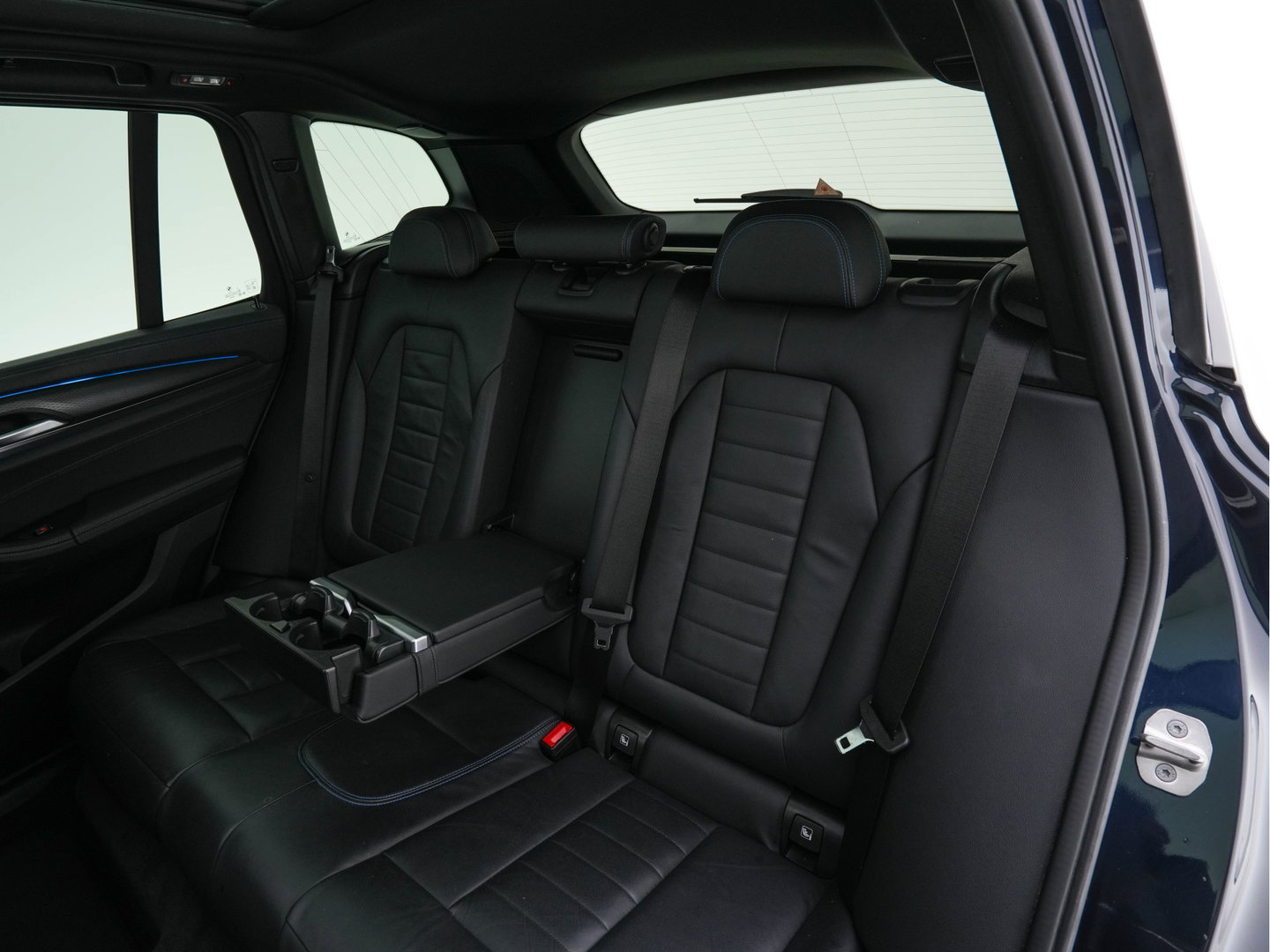 BMW iX3 High Executive 80 kWh Facelift [ 3-Fase-11kW) ] {SOH-100%} (INCL-BTW) Aut. *PANO | LEATHER | ADAPTIVE-CRUISE | FULL-LED | HARMAN/KARDON | TOPVIEW | MEMORY-PACK | BLINDSPOT | DIGI-COCKPIT | HEATED-COMFORTSEATS | DAB+ | NAVI-FULLMAP | HEAD-UP | 20''ALU