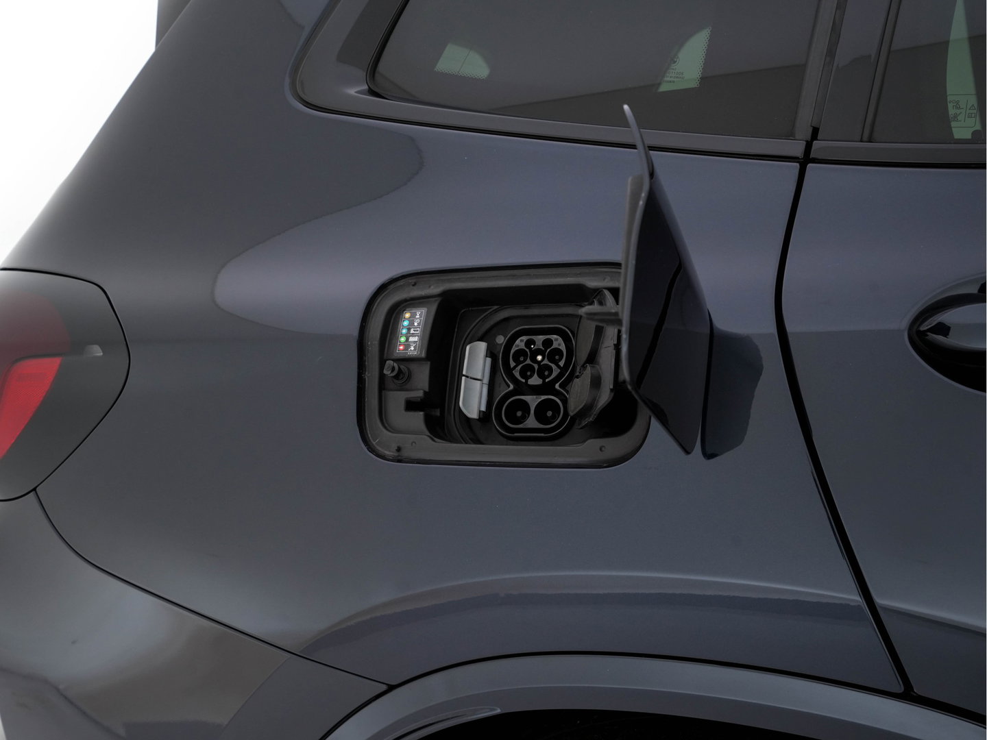BMW iX3 High Executive 80 kWh Facelift [ 3-Fase-11kW) ] {SOH-100%} (INCL-BTW) Aut. *PANO | LEATHER | ADAPTIVE-CRUISE | FULL-LED | HARMAN/KARDON | TOPVIEW | MEMORY-PACK | BLINDSPOT | DIGI-COCKPIT | HEATED-COMFORTSEATS | DAB+ | NAVI-FULLMAP | HEAD-UP | 20''ALU