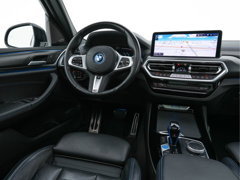 BMW iX3 High Executive 80 kWh Facelift [ 3-Fase-11kW) ] {SOH-100%} (INCL-BTW) Aut. *PANO | LEATHER | ADAPTIVE-CRUISE | FULL-LED | HARMAN/KARDON | TOPVIEW | MEMORY-PACK | BLINDSPOT | DIGI-COCKPIT | HEATED-COMFORTSEATS | DAB+ | NAVI-FULLMAP | HEAD-UP | 20''ALU