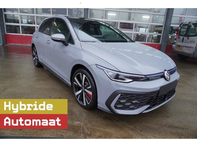 Volkswagen Golf - 1.5 eHybrid GTE 272PK Automaat Black Style Nr. V145 | Climate | Adap.Cruise | 360 camera | Navigatie via Apple-Android