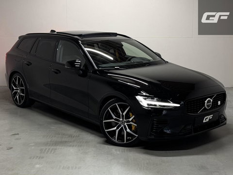Volvo V60 2.0 T8 Plug-in hybrid AWD Polestar Engineered B&W