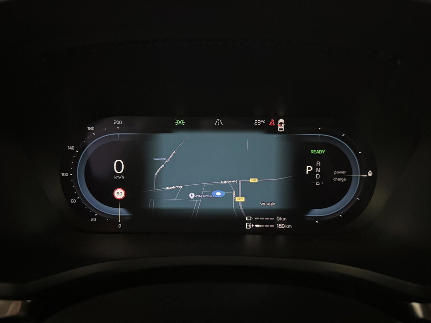 Volvo V60 2.0 T8 Plug-in hybrid AWD Polestar Engineered B&W