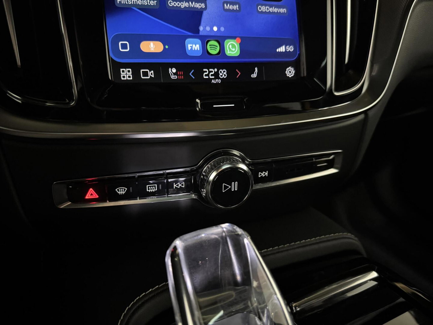 Volvo V60 2.0 T8 Plug-in hybrid AWD Polestar Engineered B&W