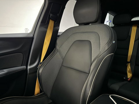 Volvo V60 2.0 T8 Plug-in hybrid AWD Polestar Engineered B&W