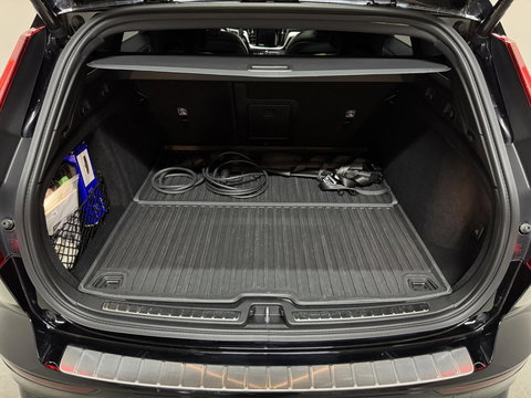 Volvo V60 2.0 T8 Plug-in hybrid AWD Polestar Engineered B&W