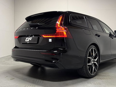 Volvo V60 2.0 T8 Plug-in hybrid AWD Polestar Engineered B&W