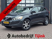Volvo XC60 - 2.0T Summum | Automaat | Xenon | Leder | Stoelverwarming | Navi | Elek. achterklep | Elek. bestuurdersstoel + memory | All-seasons |