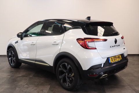 Renault Captur 1.6 E-Tech full hybrid 145 E-Tech engineered ACC PDC Navi Stoelverwarming 360 Camera NAP! 24 Maanden garantie* (Vraag naar de voorwaarden)