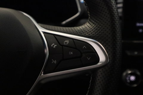 Renault Captur 1.6 E-Tech full hybrid 145 E-Tech engineered ACC PDC Navi Stoelverwarming 360 Camera NAP! 24 Maanden garantie* (Vraag naar de voorwaarden)