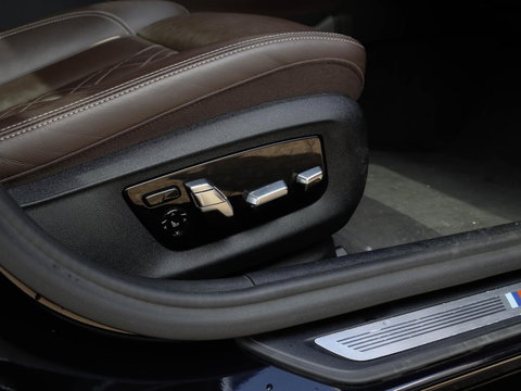 BMW 5 Serie Touring 530e M Sport Panodak ACC 360 Co-Pilot Pack Laser SoH 93%